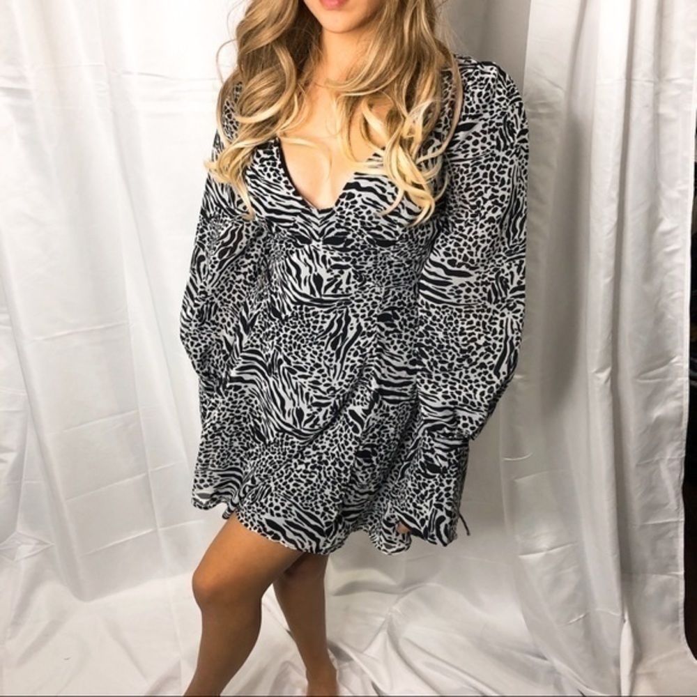 Zebra print mini dress​ - Picture 7 of 11